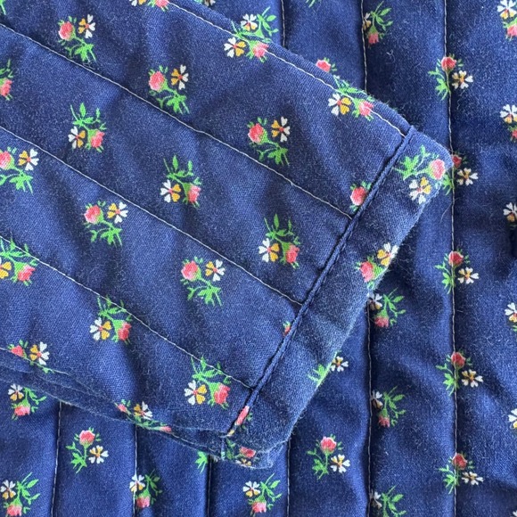 Vintage Women's 42 Blue Floral Quilted Jacket Haband for Her Cottagecore Granny - Picture 8 of 10